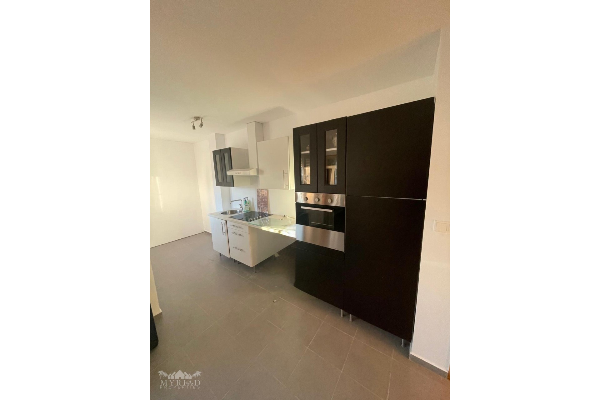 Resale - Freistehende Villa -
Encebras - Encebras Alicante