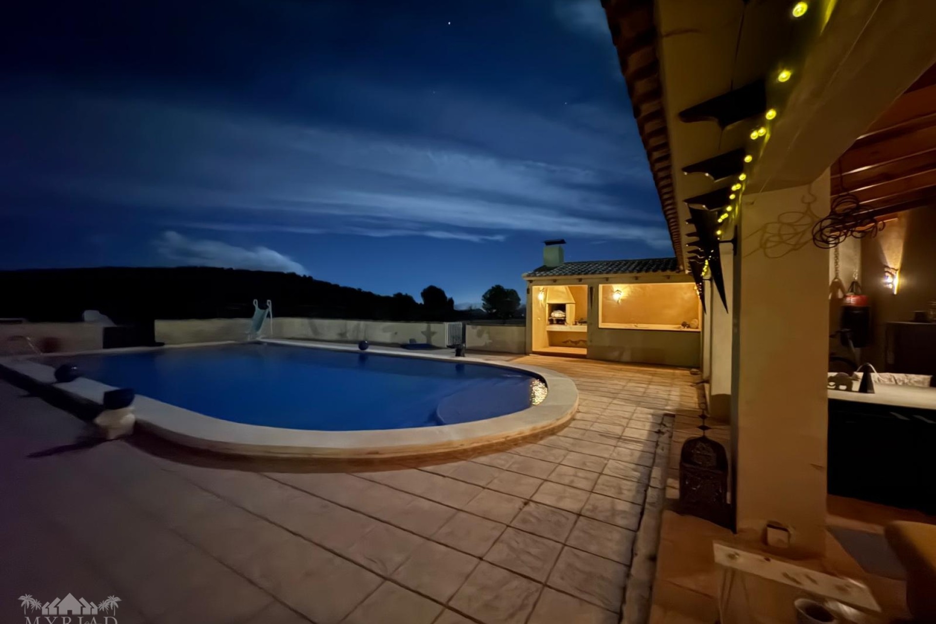 Resale - Freistehende Villa -
Encebras - Encebras Alicante