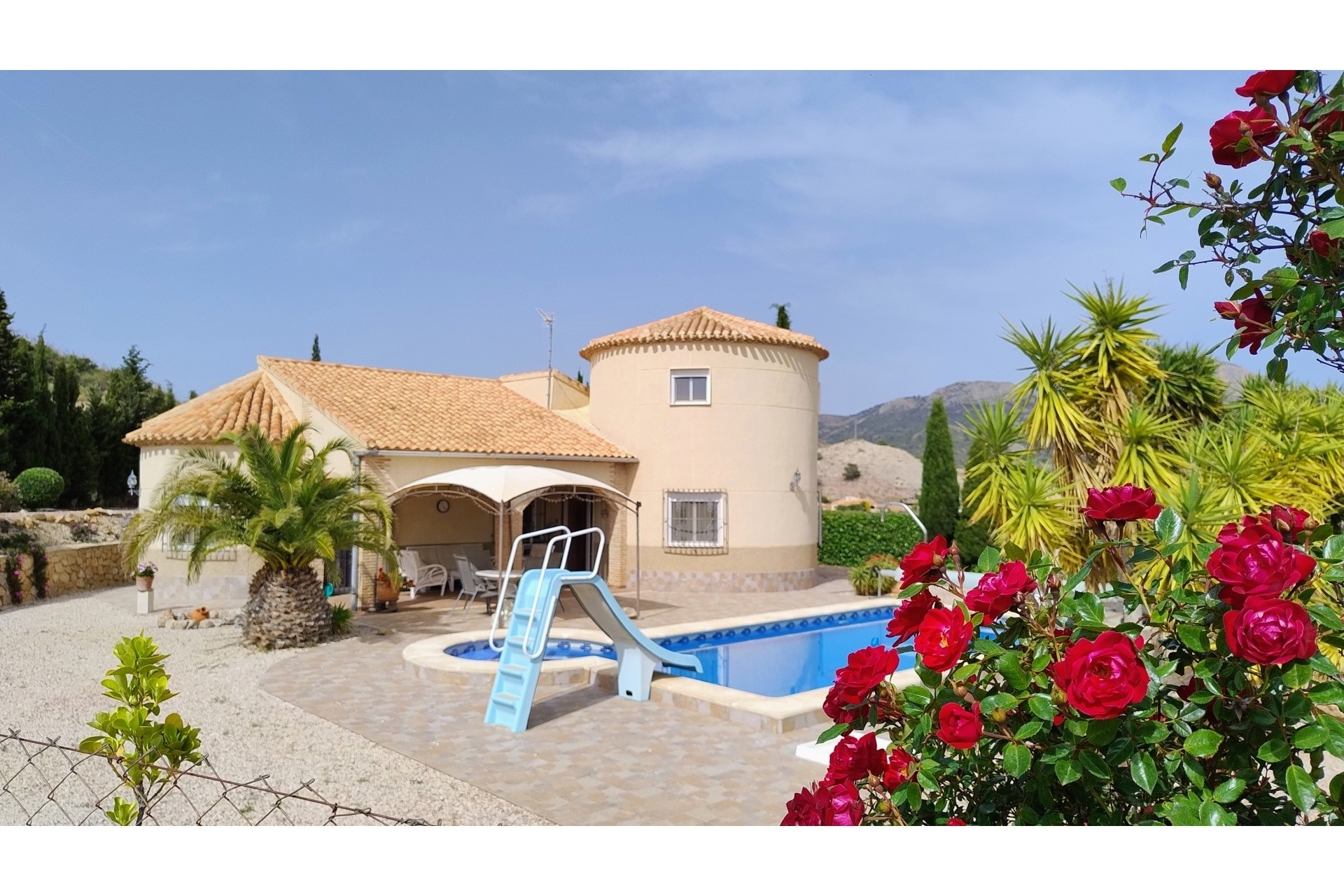 Resale - Freistehende Villa -
Fortuna - Fortuna Murcia