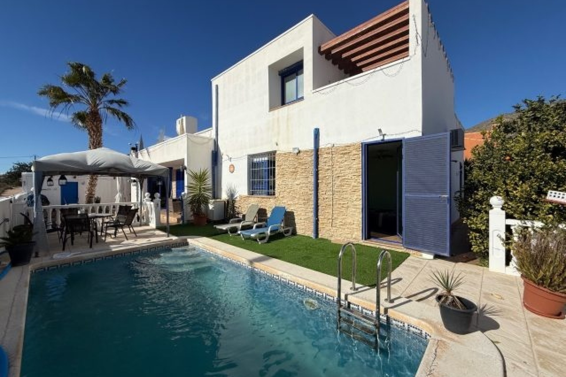 Resale - Freistehende Villa -
Fortuna