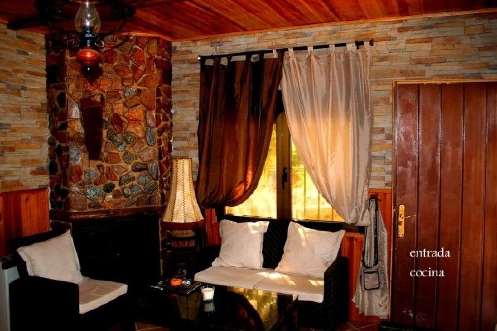 Resale - Freistehende Villa -
Gea y Truyols