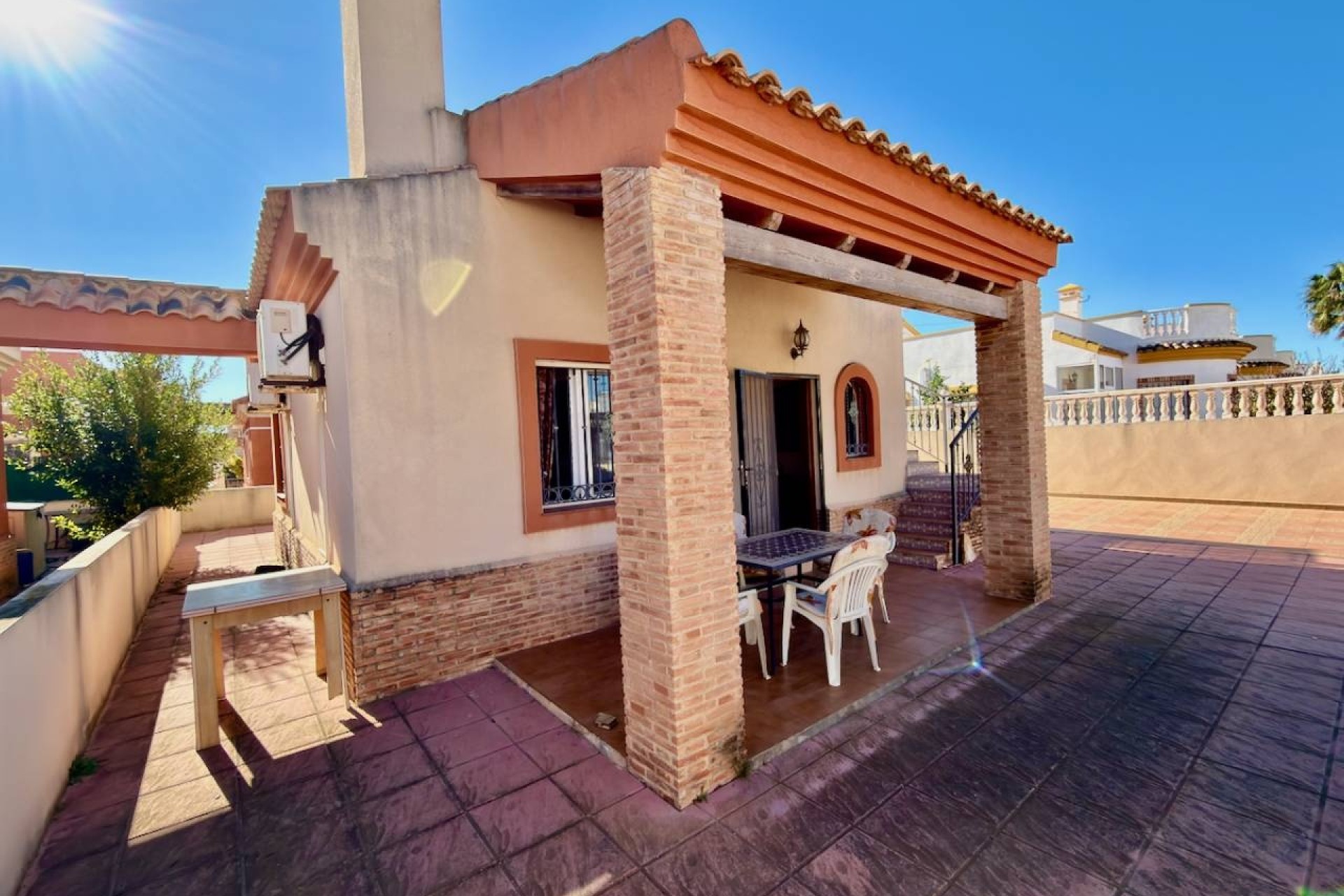 Resale - Freistehende Villa -
Guardamar del Segura - El Raso