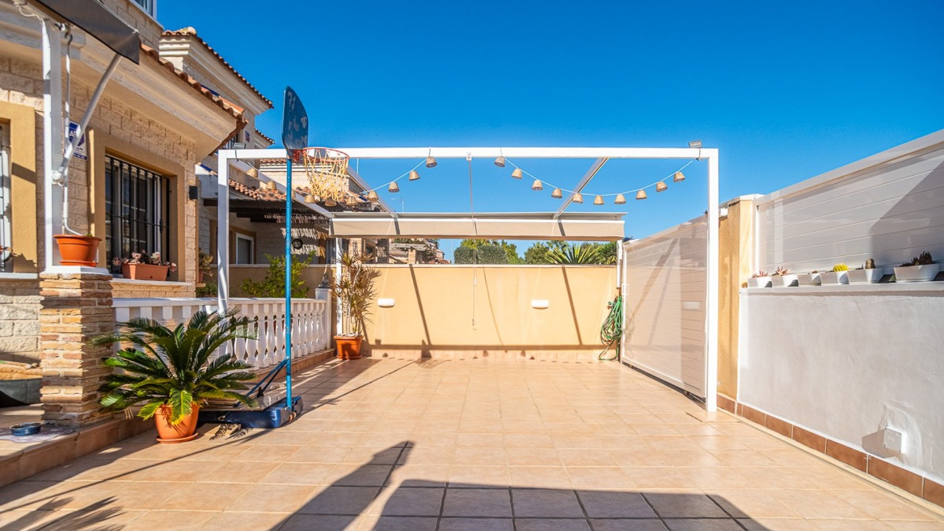 Resale - Freistehende Villa -
Guardamar del Segura - El Raso