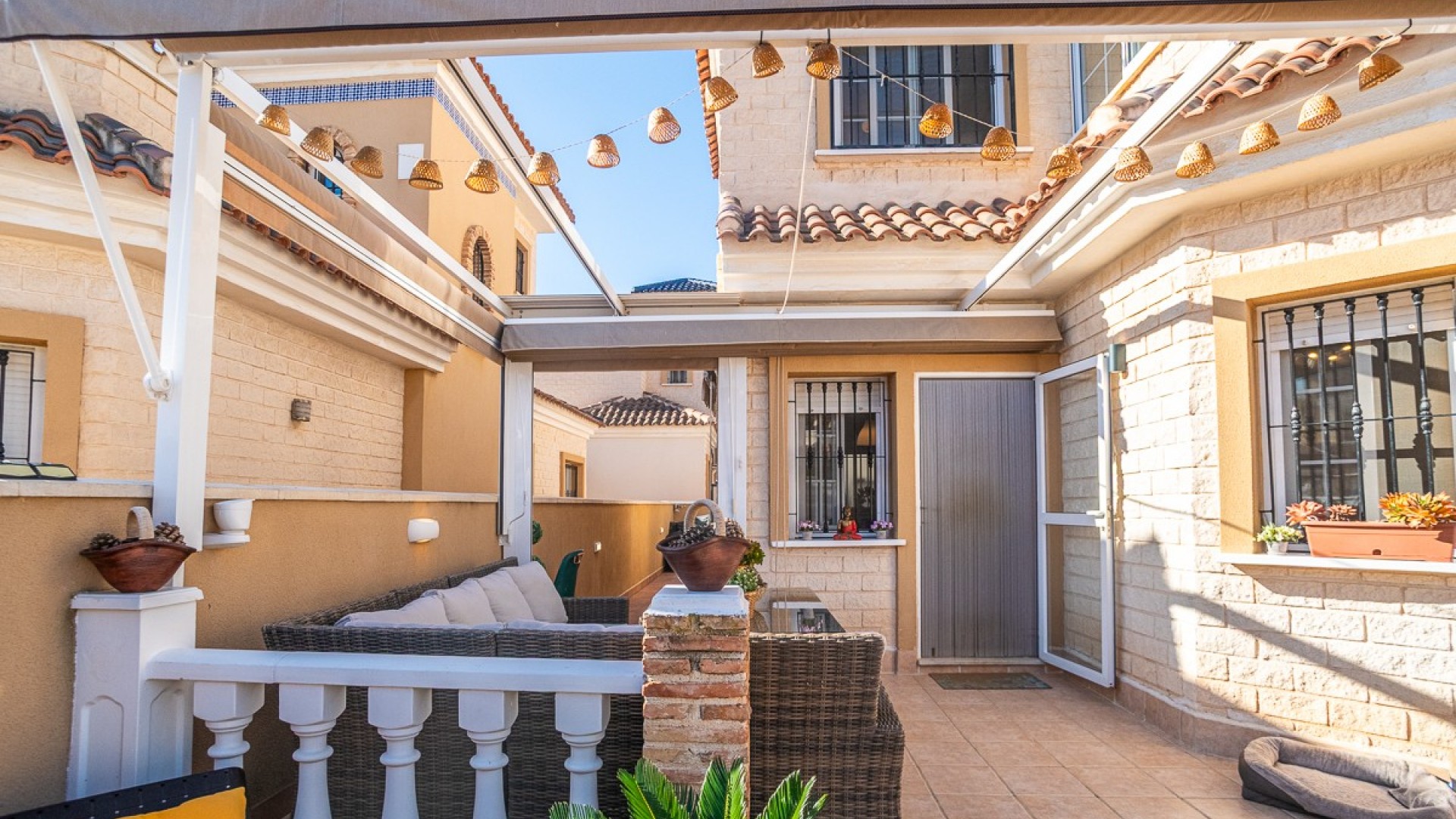 Resale - Freistehende Villa -
Guardamar del Segura - El Raso