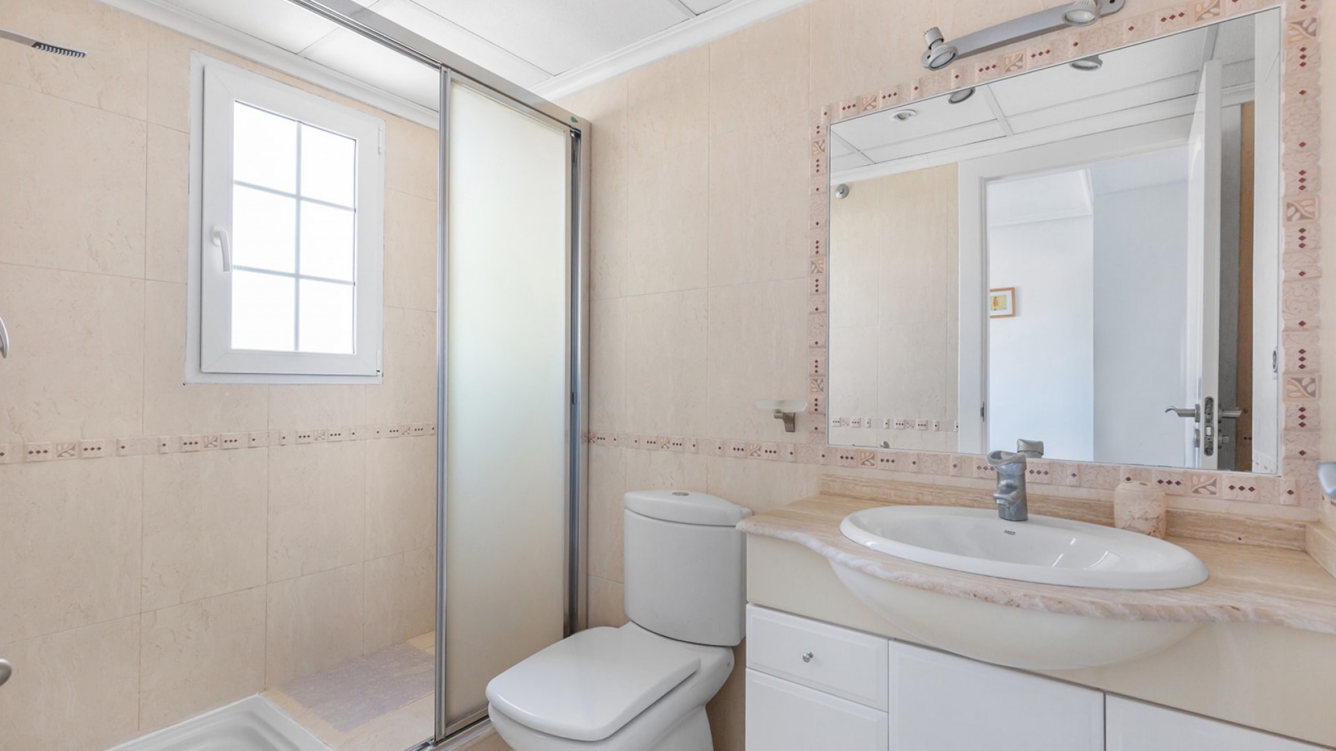 Resale - Freistehende Villa -
Guardamar del Segura - El Raso