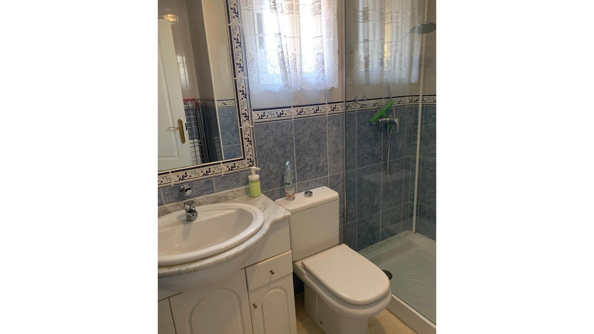 Resale - Freistehende Villa -
Guardamar del Segura - Guardamar - El Raso