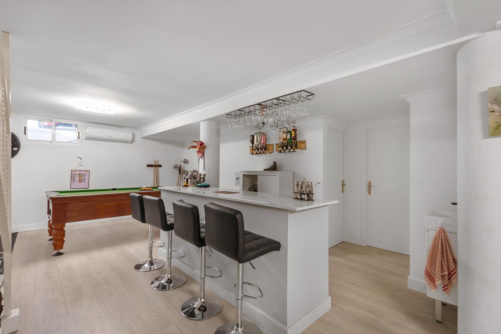 Resale - Freistehende Villa -
Guardamar del Segura - Urbanizaciones