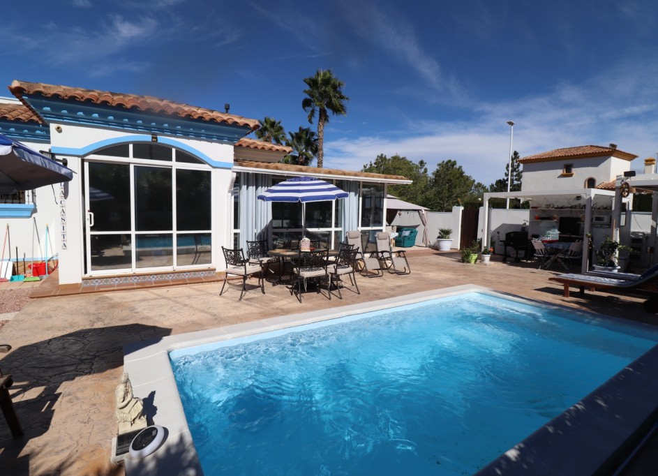 Resale - Freistehende Villa -
Hondón de las Nieves