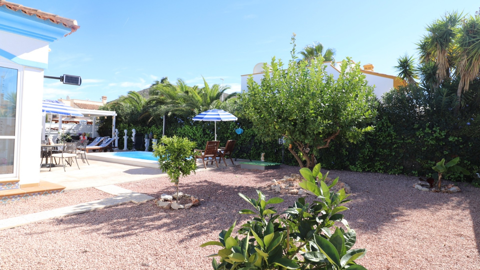 Resale - Freistehende Villa -
Hondón de las Nieves