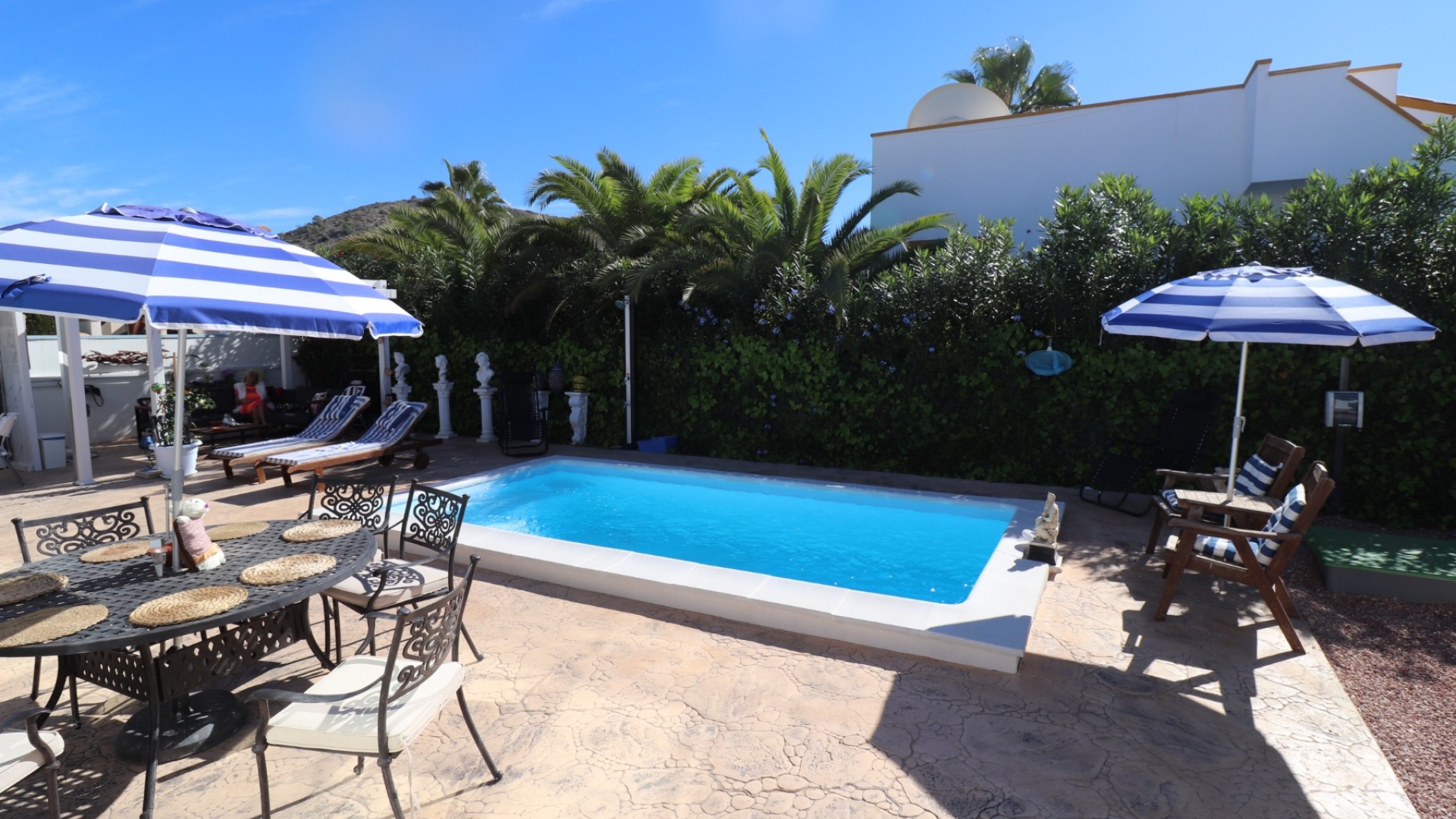 Resale - Freistehende Villa -
Hondón de las Nieves