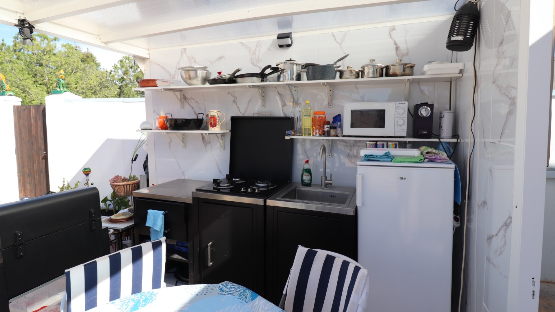 Resale - Freistehende Villa -
Hondón de las Nieves