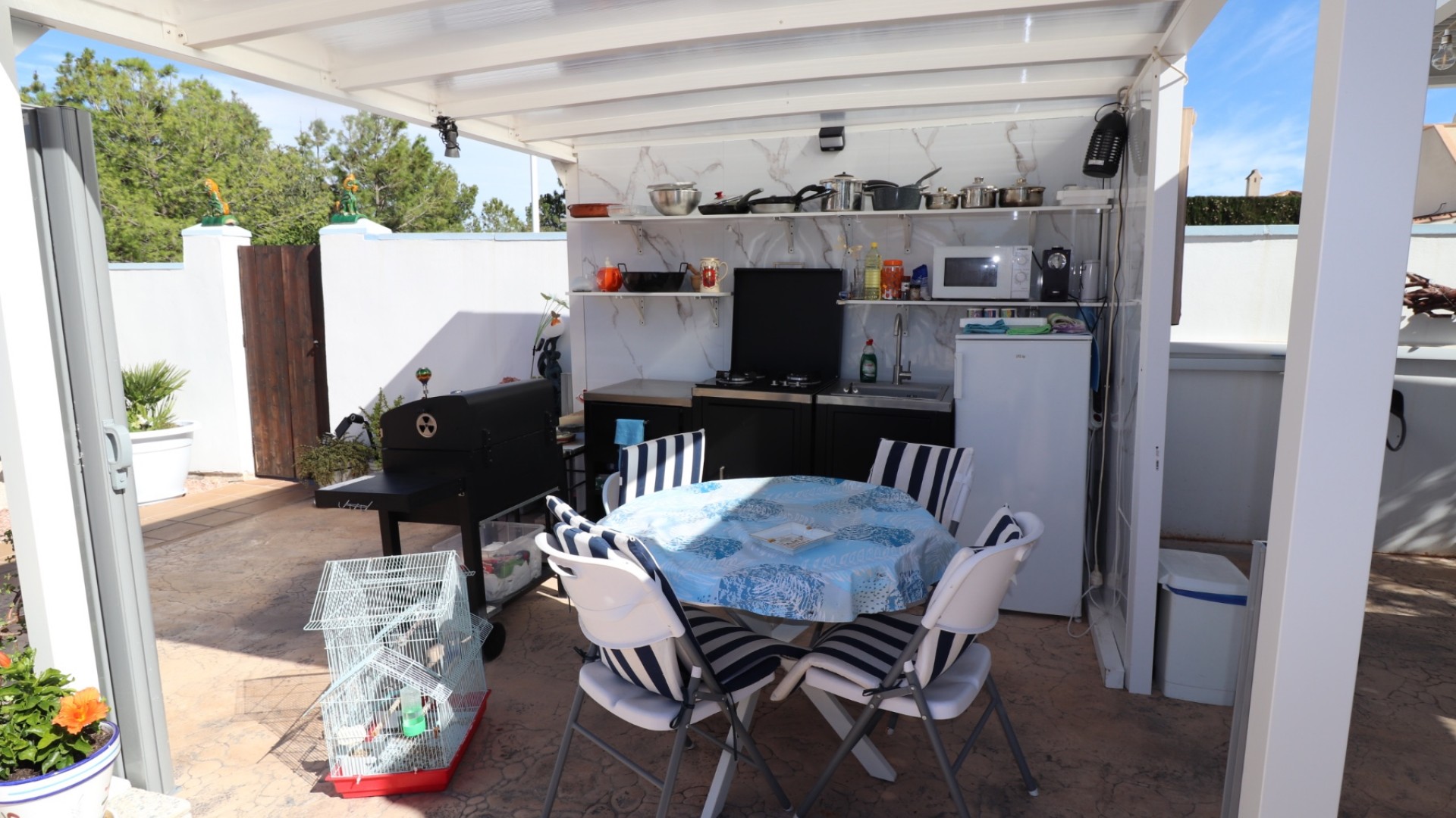 Resale - Freistehende Villa -
Hondón de las Nieves