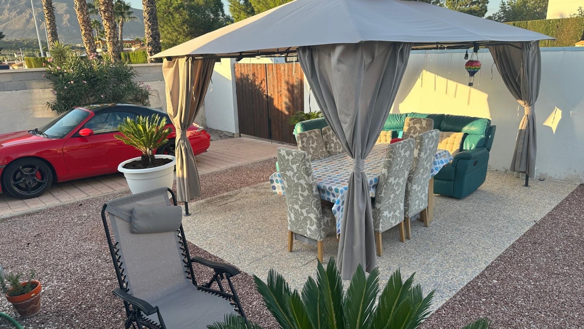 Resale - Freistehende Villa -
Hondón de las Nieves