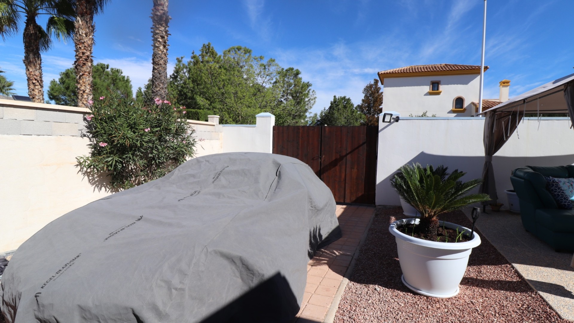 Resale - Freistehende Villa -
Hondón de las Nieves