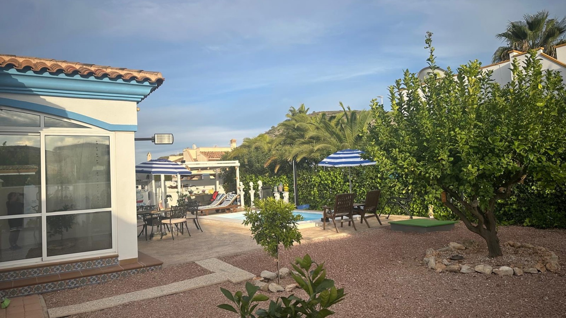 Resale - Freistehende Villa -
Hondón de las Nieves