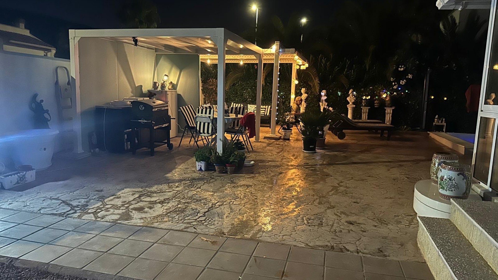 Resale - Freistehende Villa -
Hondón de las Nieves