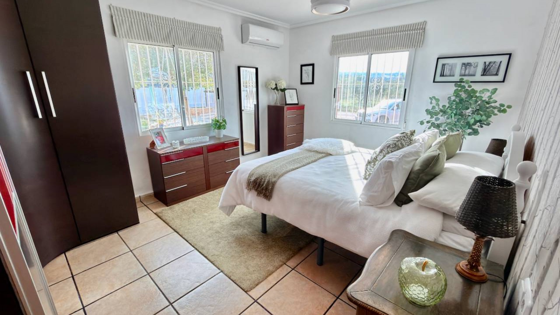 Resale - Freistehende Villa -
Hondón de las Nieves