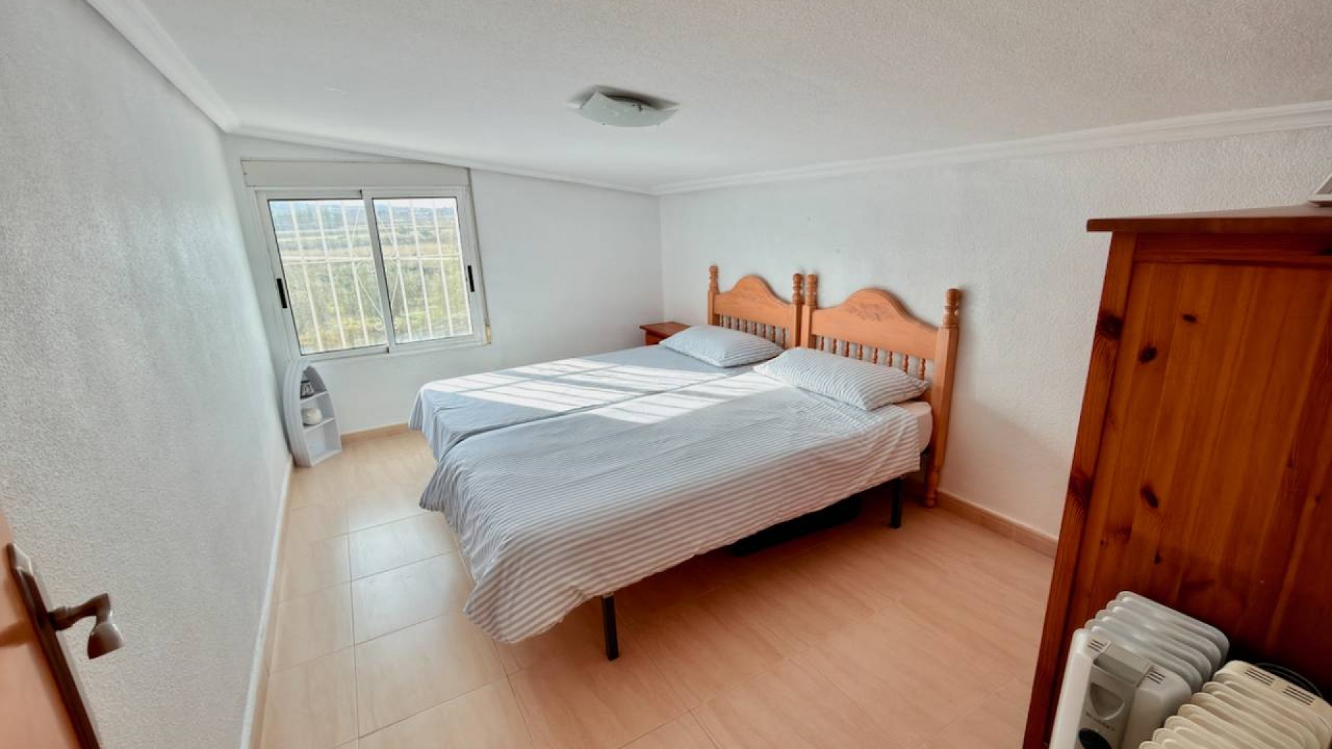 Resale - Freistehende Villa -
Hondón de las Nieves