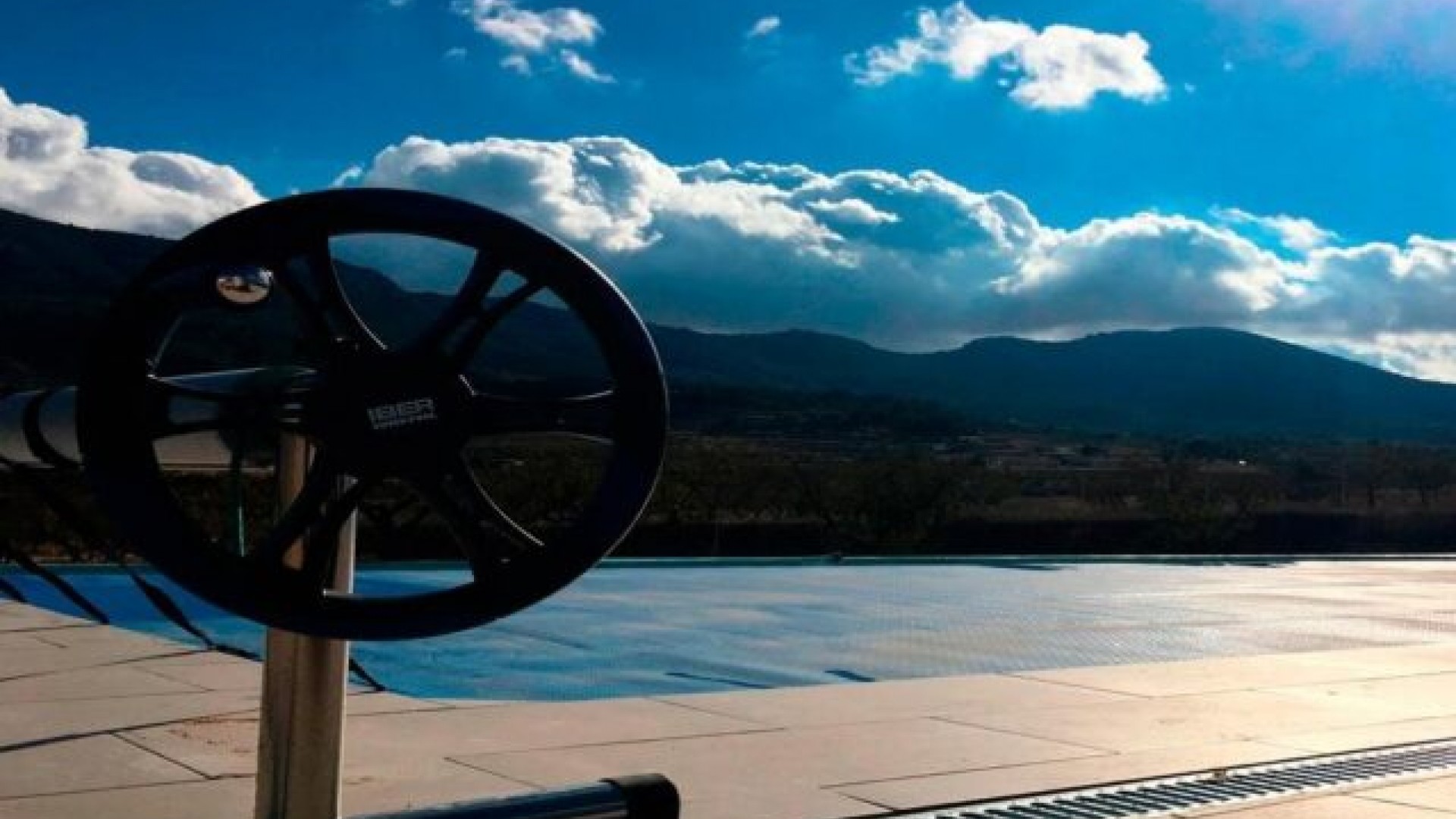 Resale - Freistehende Villa -
Hondón de las Nieves