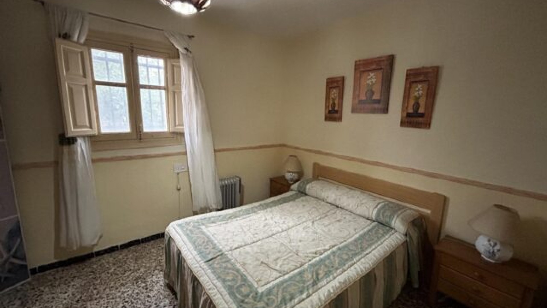 Resale - Freistehende Villa -
Hondón de las Nieves