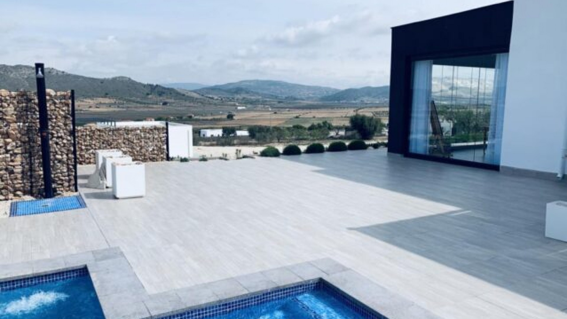 Resale - Freistehende Villa -
Hondón de las Nieves