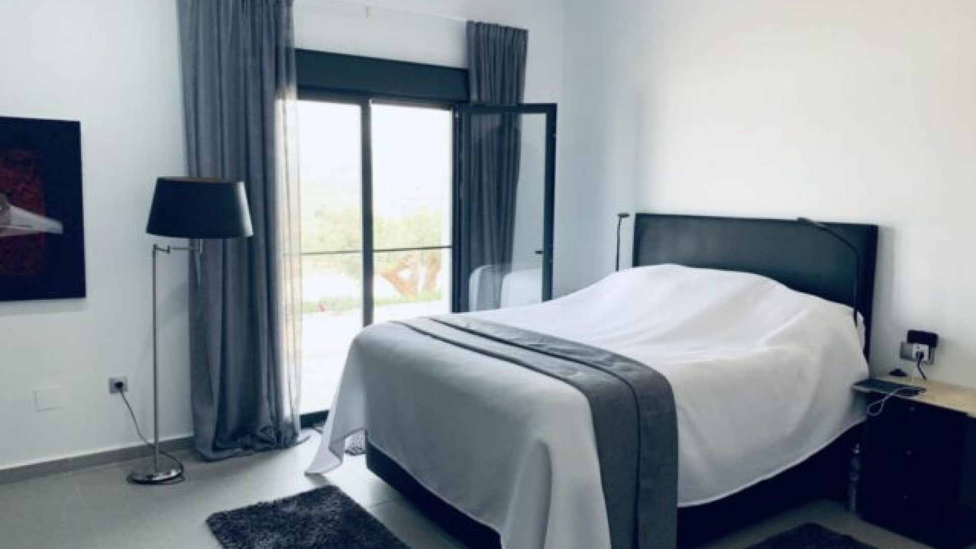 Resale - Freistehende Villa -
Hondón de las Nieves