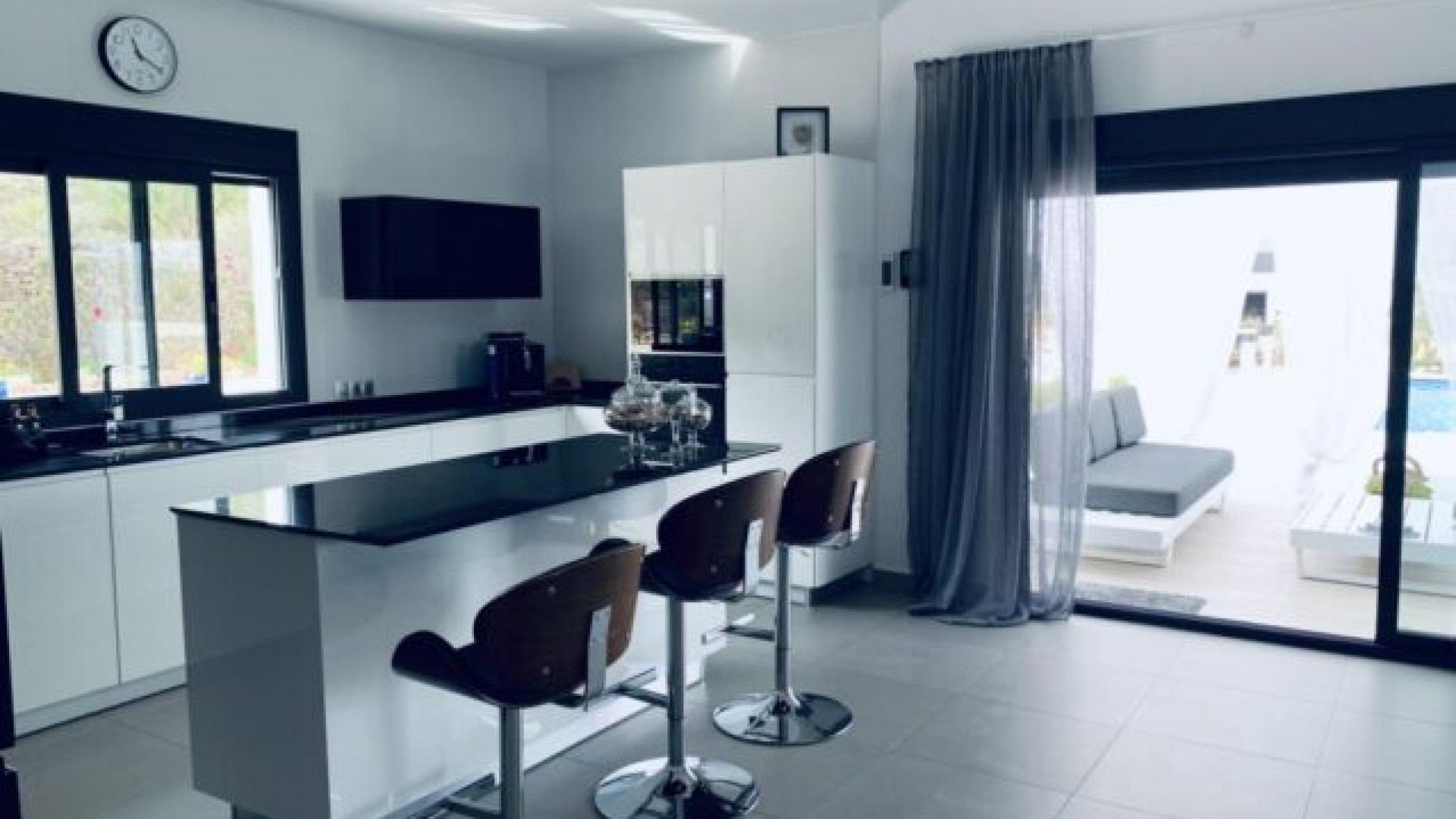 Resale - Freistehende Villa -
Hondón de las Nieves