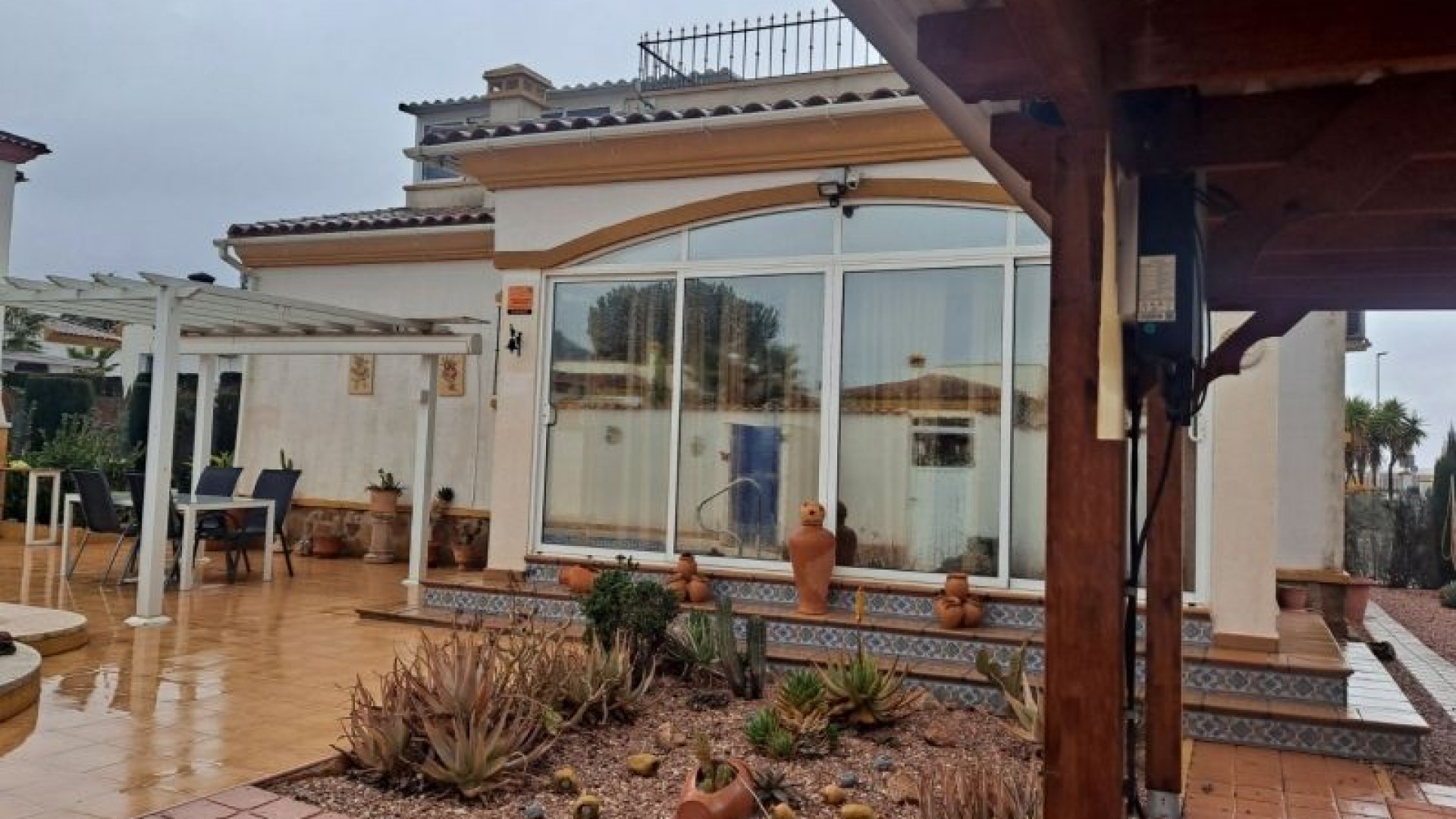 Resale - Freistehende Villa -
Hondón de las Nieves