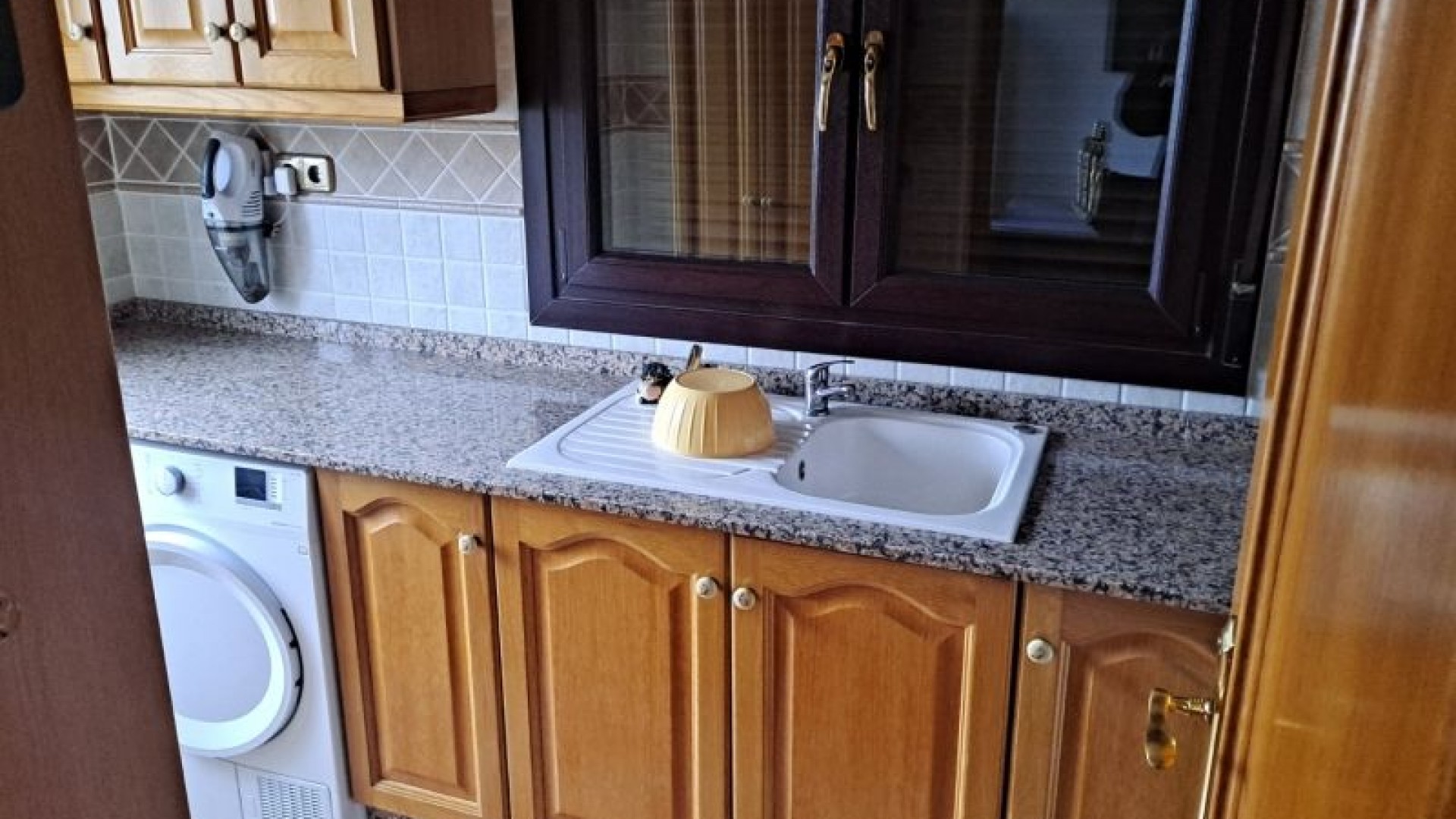 Resale - Freistehende Villa -
Hondón de las Nieves