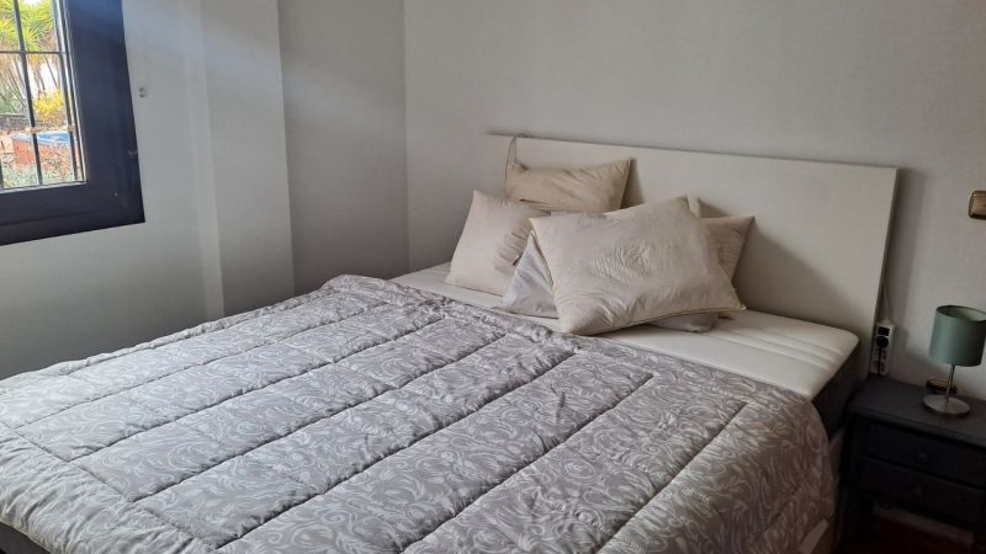 Resale - Freistehende Villa -
Hondón de las Nieves