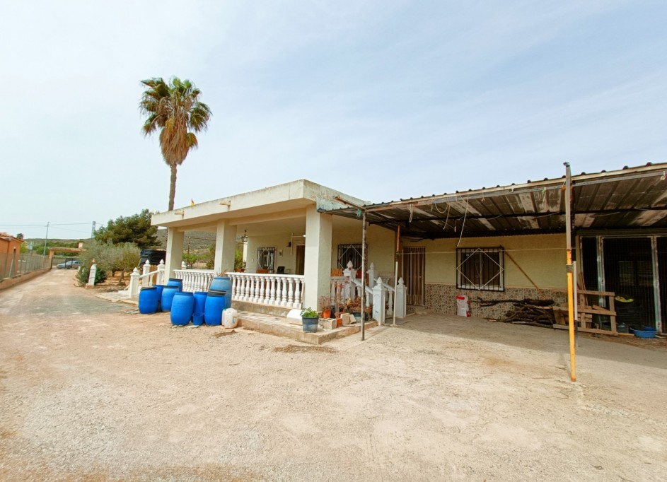 Resale - Freistehende Villa -
Hondón de los Fráiles