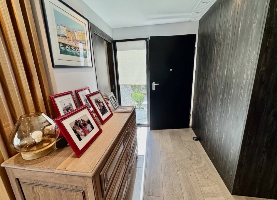 Resale - Freistehende Villa -
La Finca Golf - Algorfa