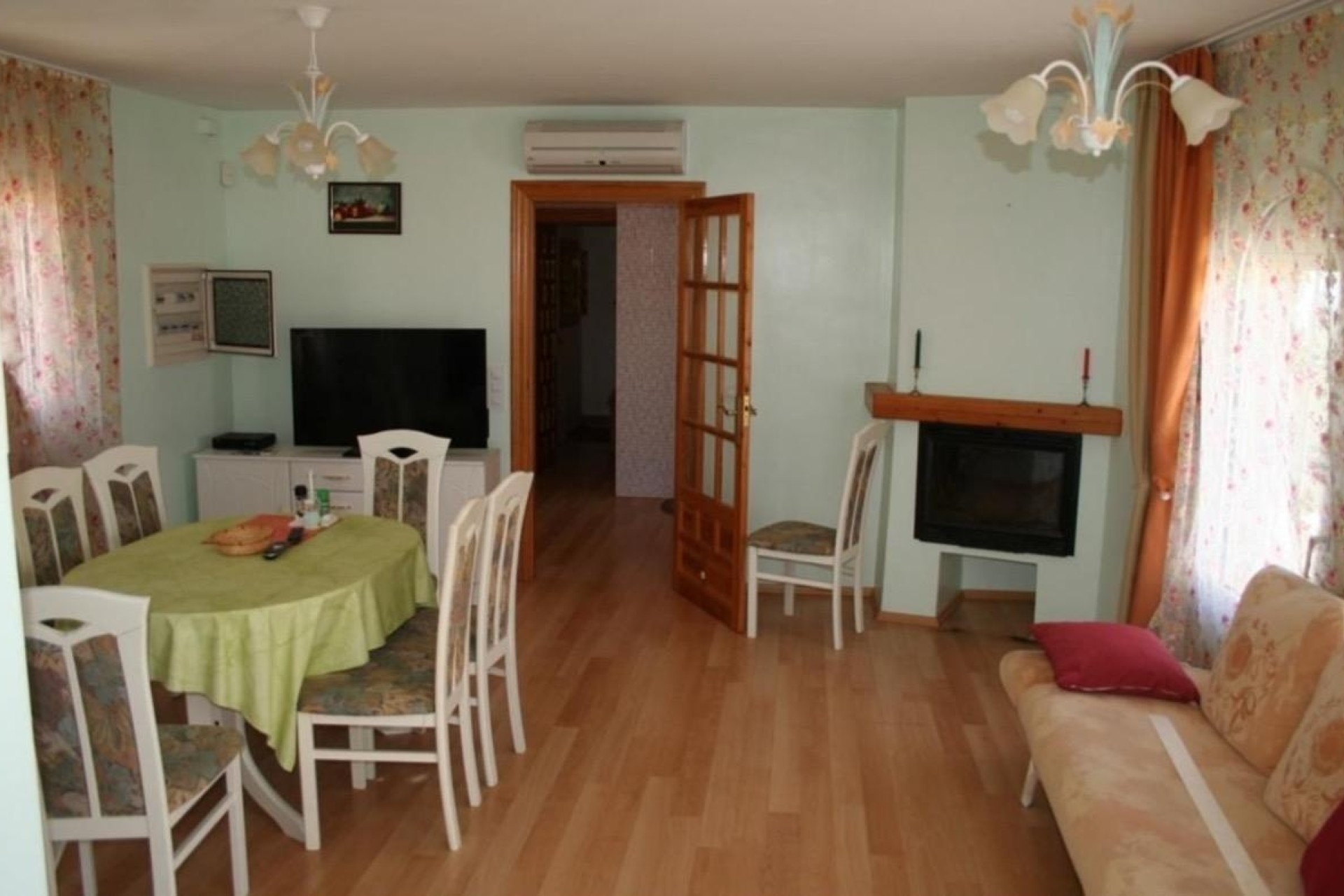 Resale - Freistehende Villa -
La Manga del Mar Menor - Km 17
