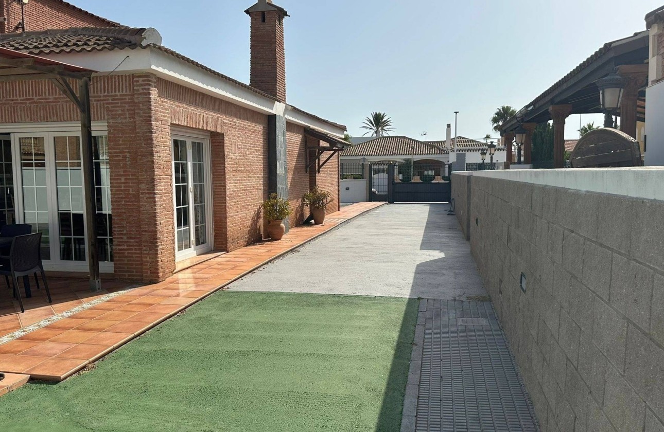 Resale - Freistehende Villa -
La Manga del Mar Menor - Playa Principe