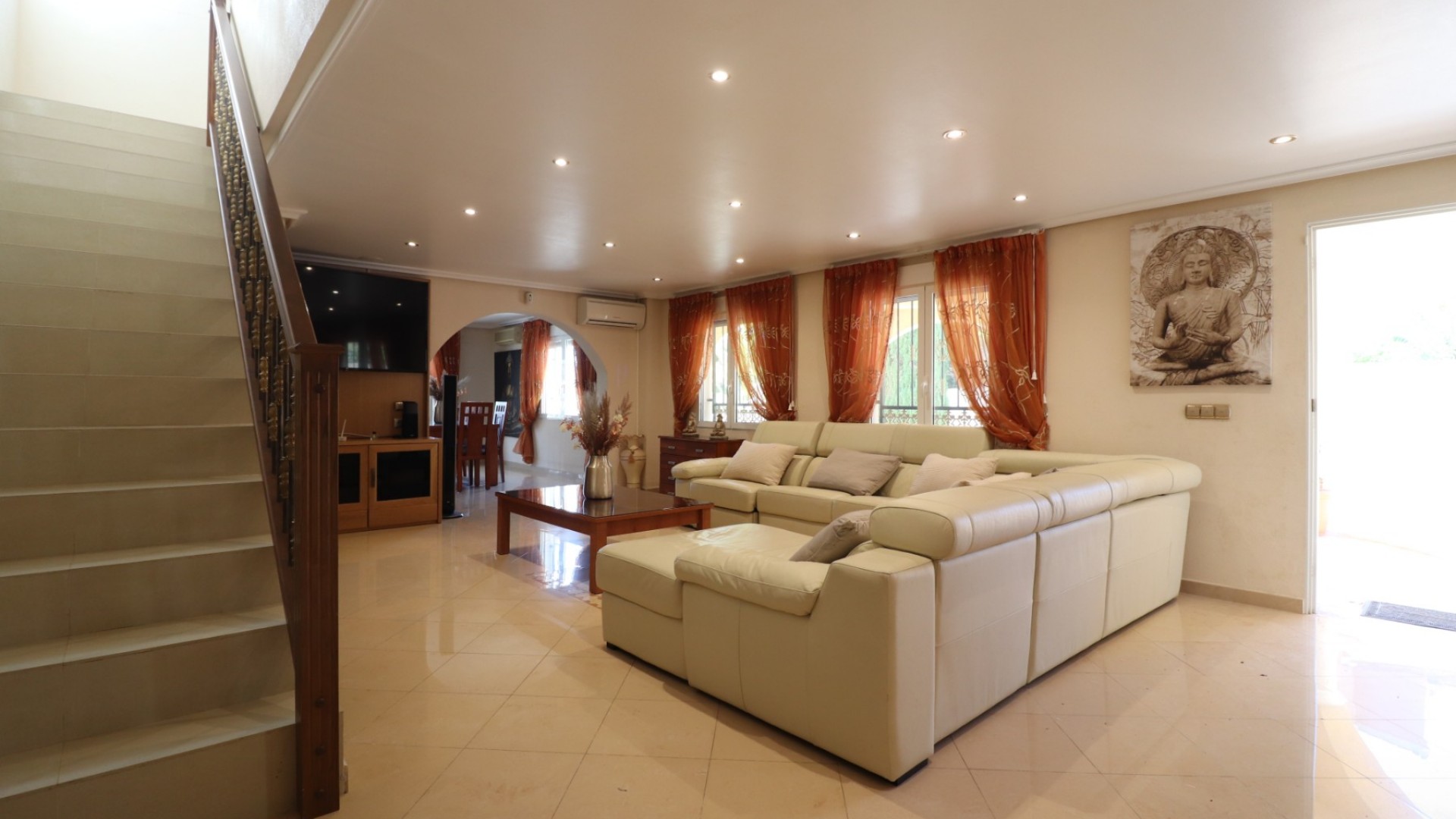 Resale - Freistehende Villa -
La Marina - La Escuera