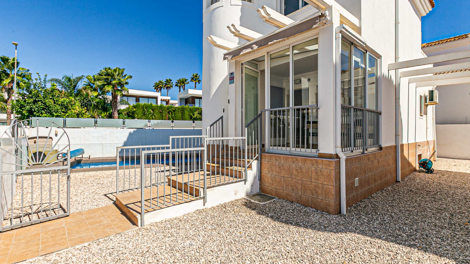Resale - Freistehende Villa -
La Marina