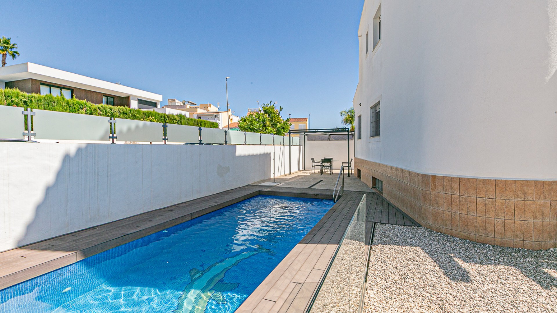 Resale - Freistehende Villa -
La Marina