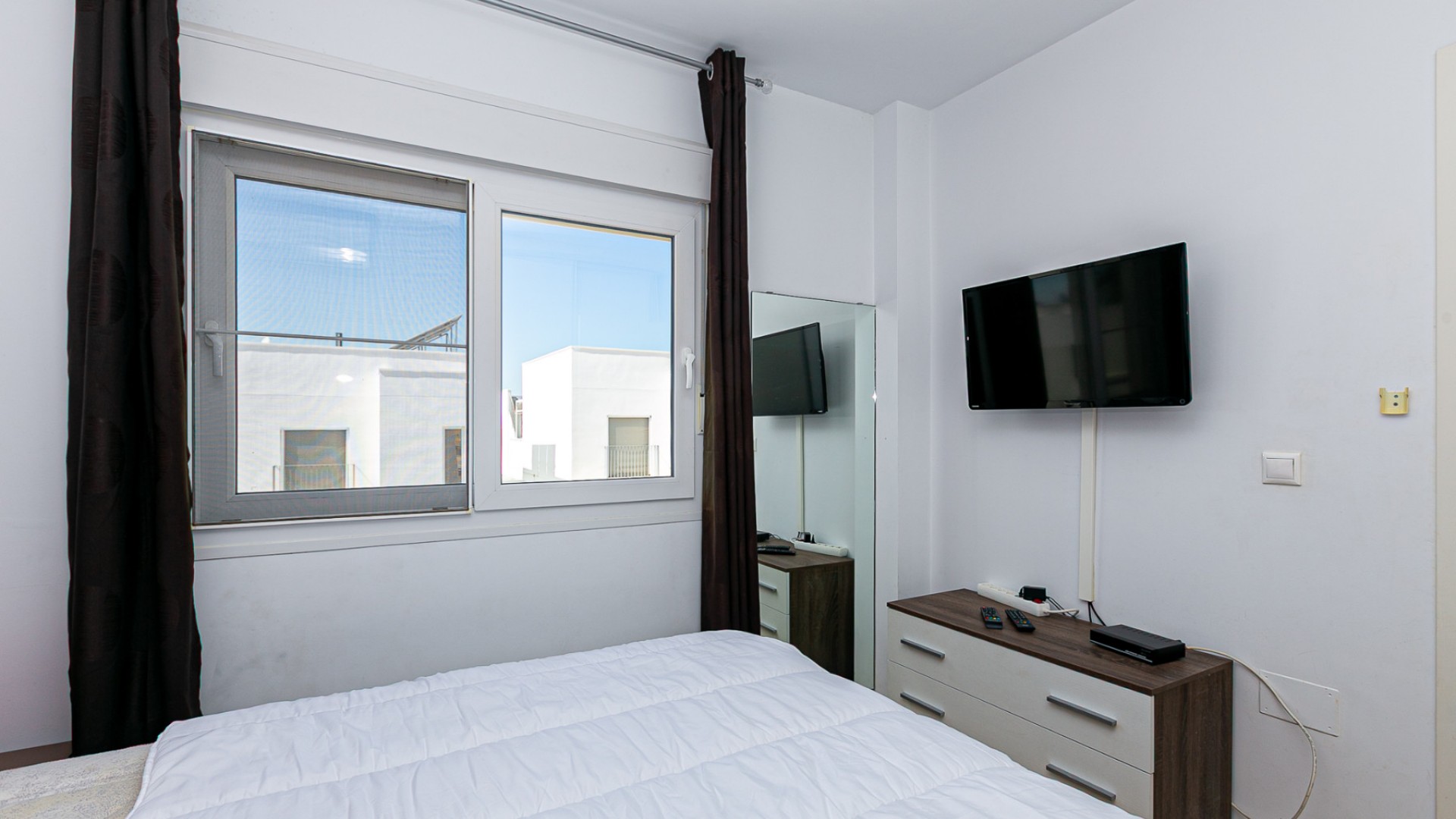 Resale - Freistehende Villa -
La Marina