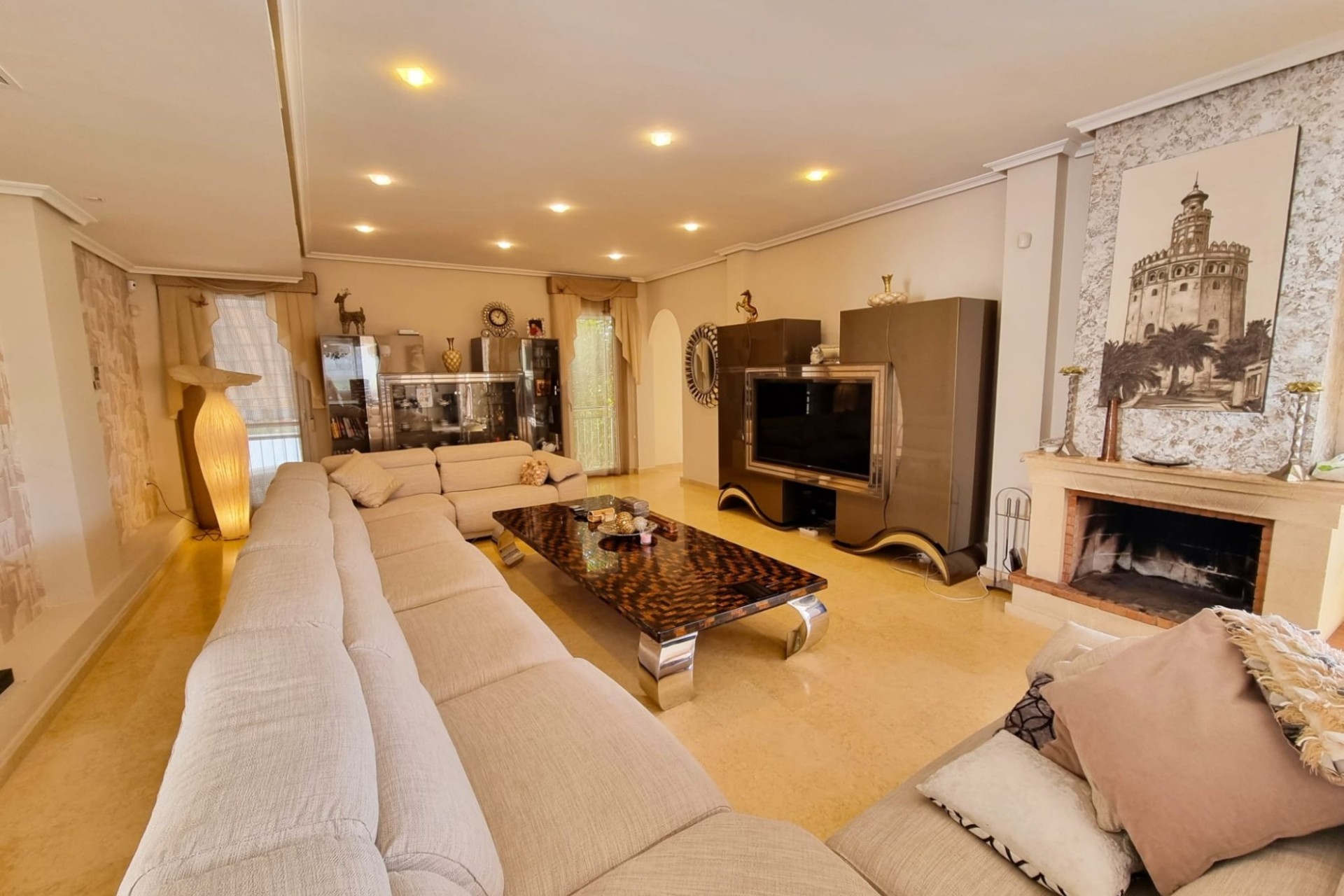 Resale - Freistehende Villa -
La Mata