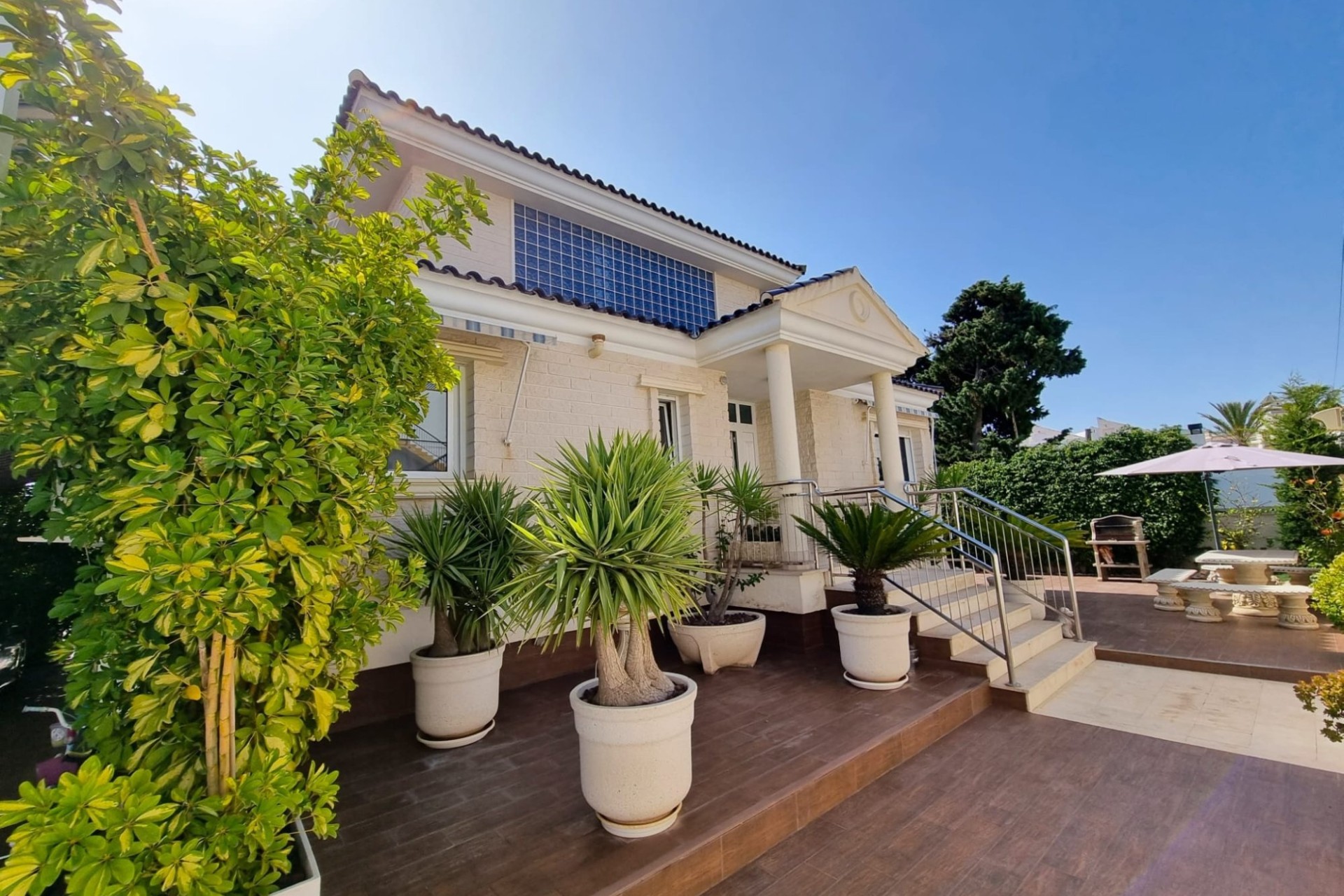 Resale - Freistehende Villa -
La Mata