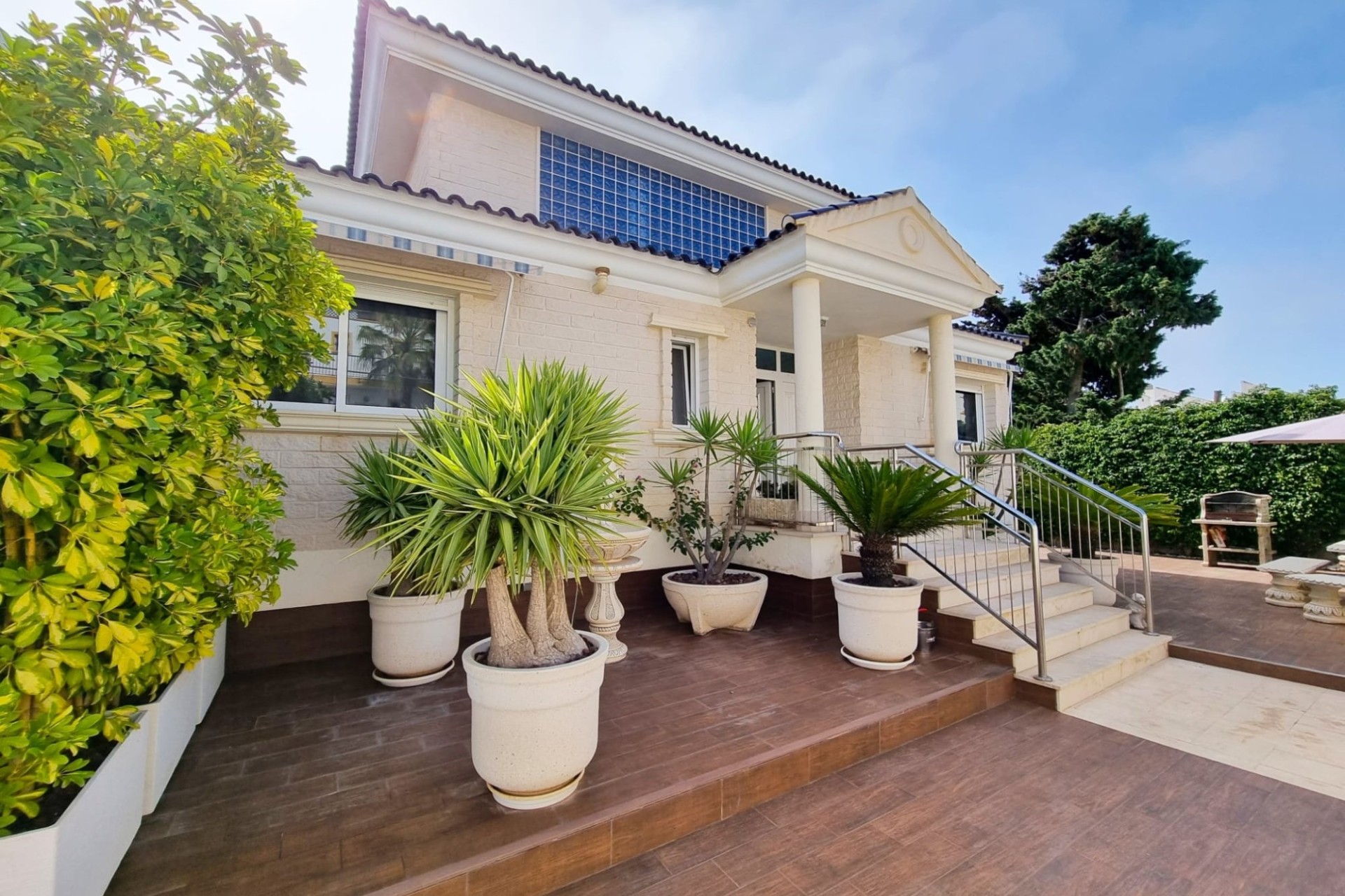 Resale - Freistehende Villa -
La Mata