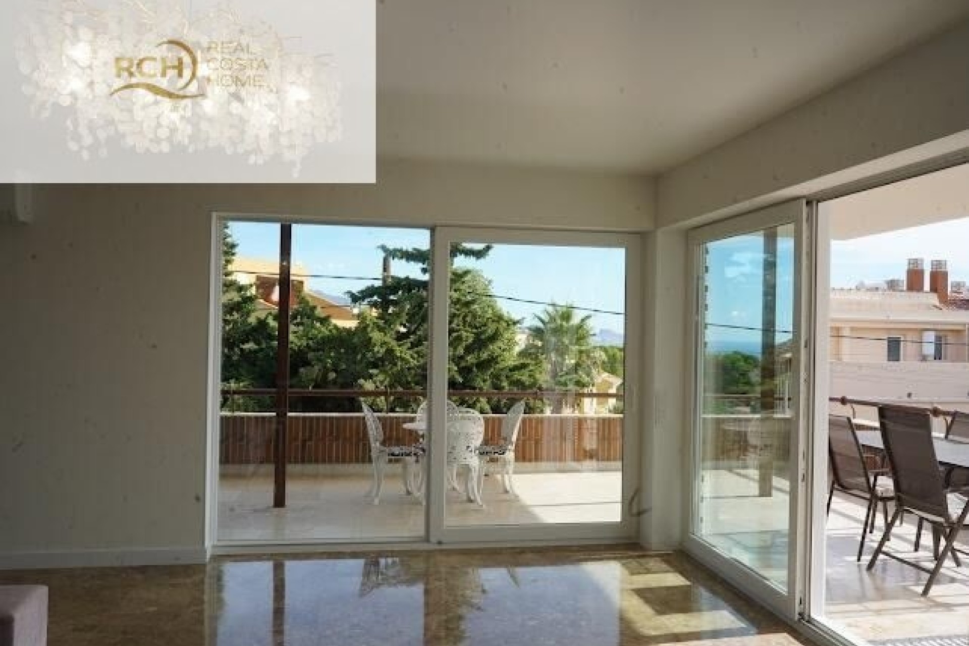 Resale - Freistehende Villa -
La Nucía - Montebello - Nou Espai