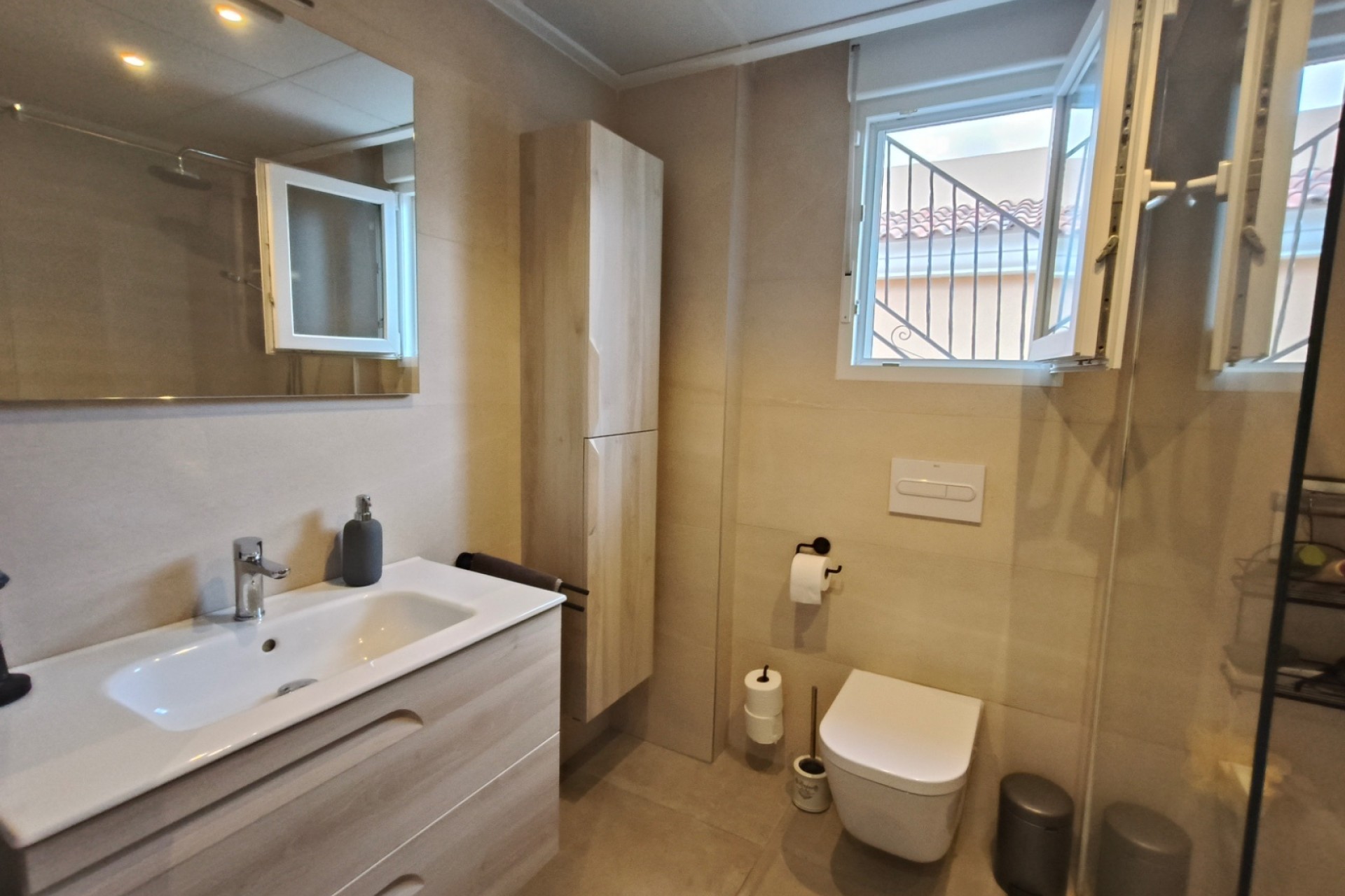 Resale - Freistehende Villa -
La Romana - Inland