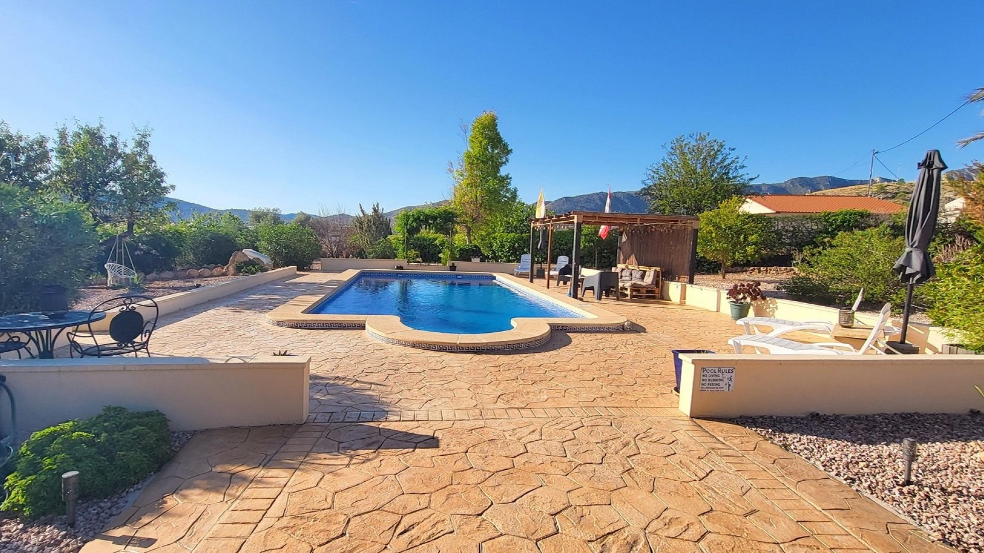 Resale - Freistehende Villa -
La Romana