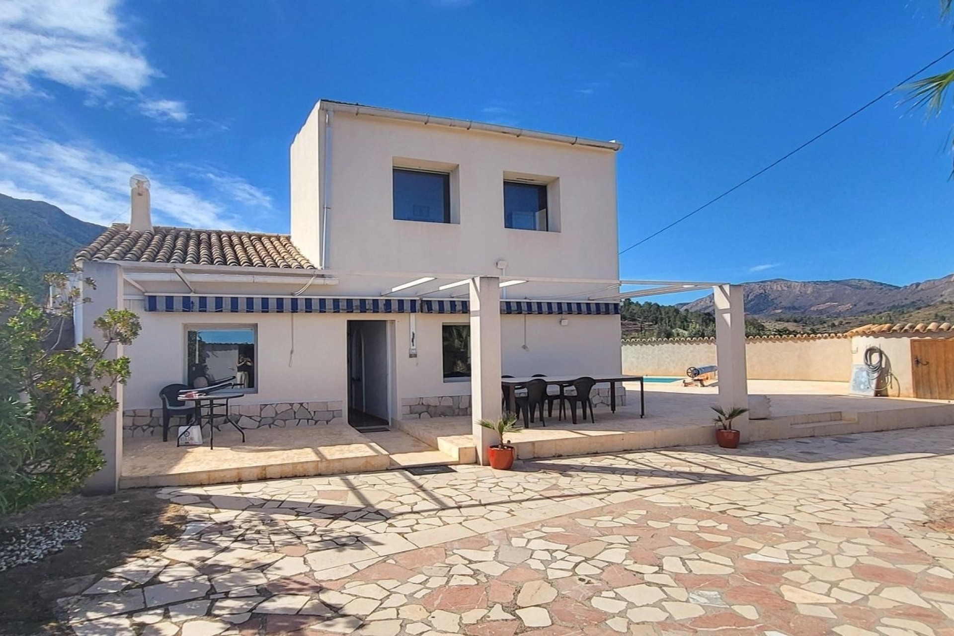 Resale - Freistehende Villa -
La Romana