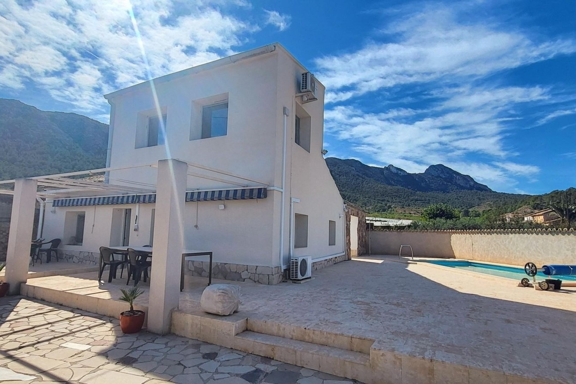 Resale - Freistehende Villa -
La Romana