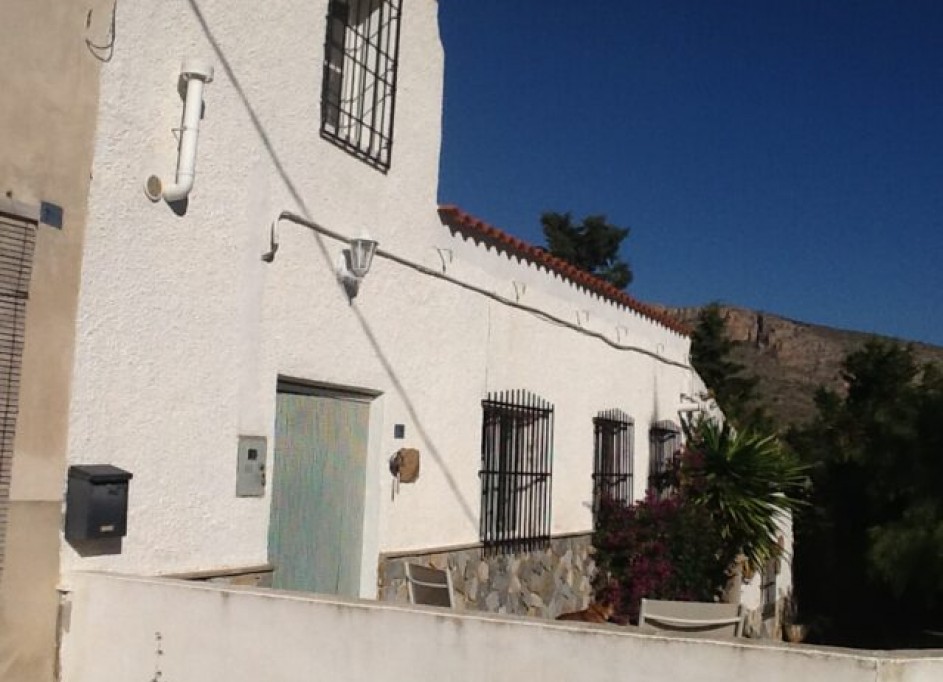 Resale - Freistehende Villa -
La Romana