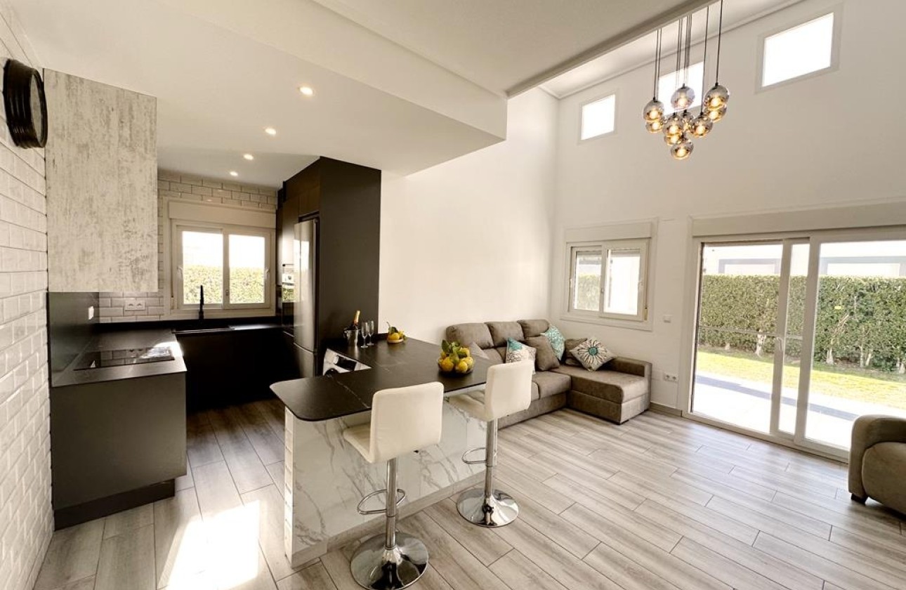 Resale - Freistehende Villa -
La Torre Golf Resort - Inland