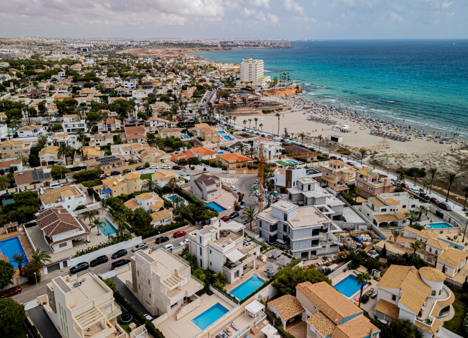 Resale - Freistehende Villa -
La Zenia - Beachside