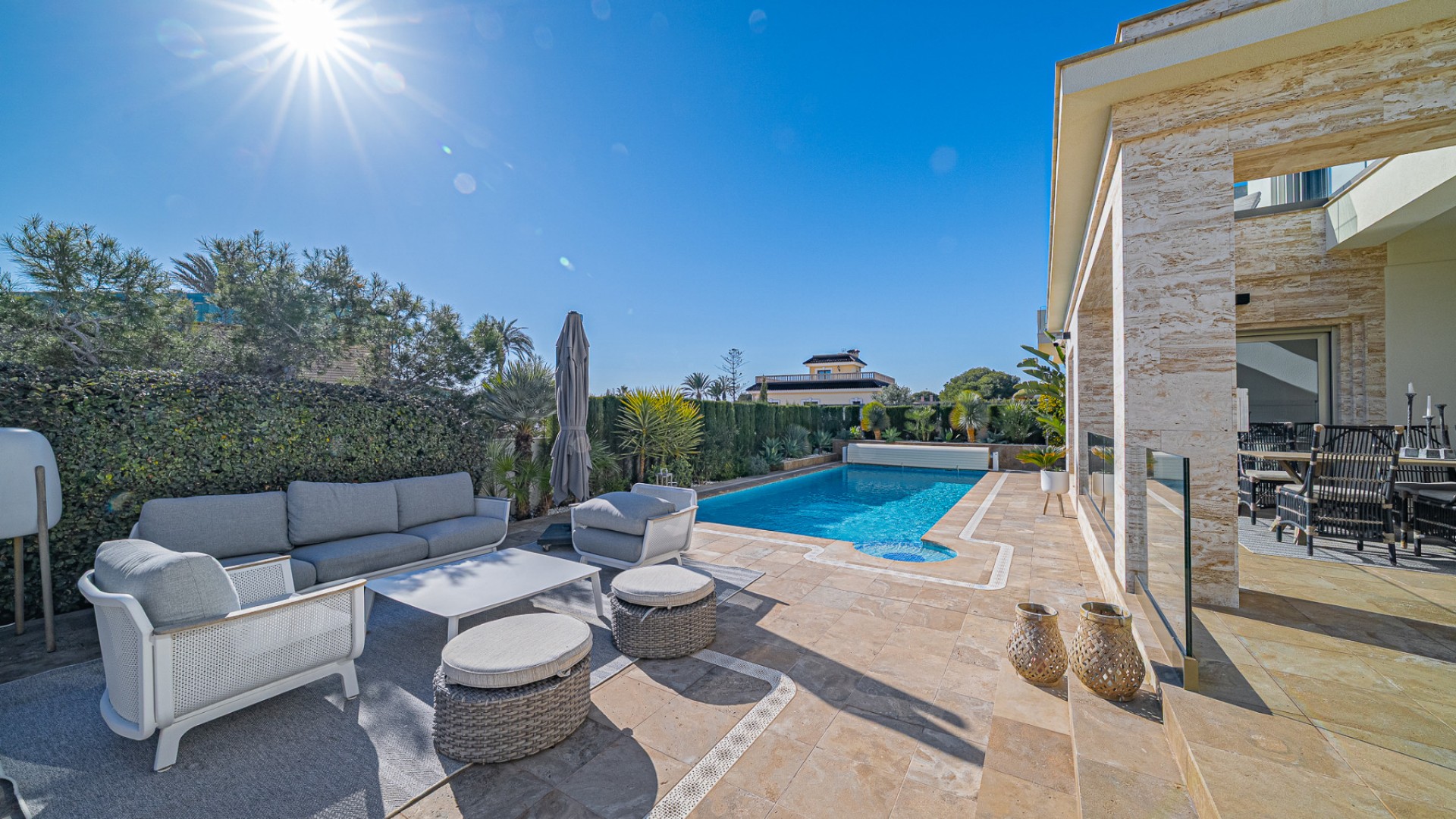 Resale - Freistehende Villa -
La Zenia - Beachside
